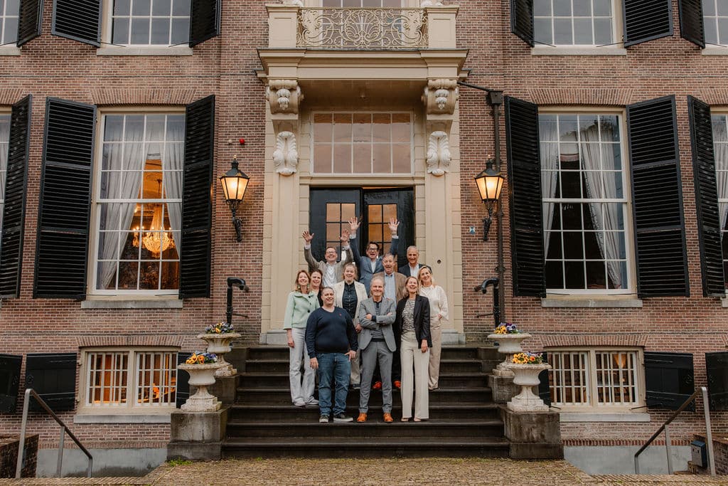 Team ES - Partners in Search: Zomergroet 2025